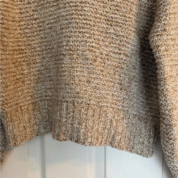Universal Thread Chunky Knit Cardigan in Tan Women’s Small Spring Button up crop - Picture 8 of 9